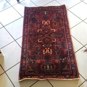 Vintage beautiful rare oriental rug, great colors 4 feet long